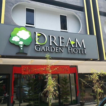 Dream Garden Hotel Klang Kültér fotó